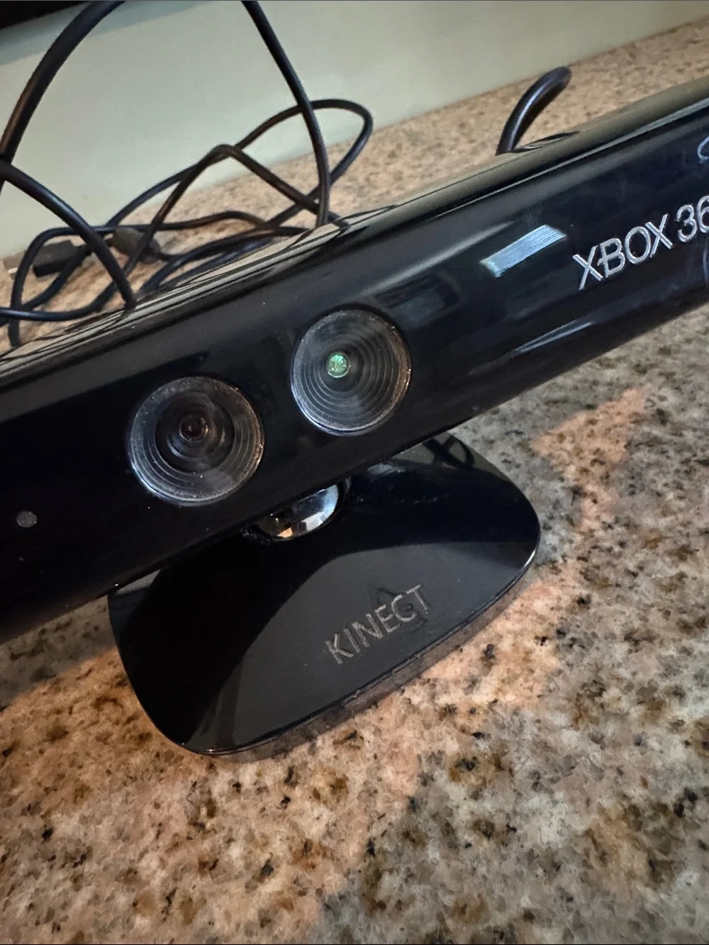 360 Black Kinect Sensor with Kinect Sports, Dance Central & Kinect Adventures